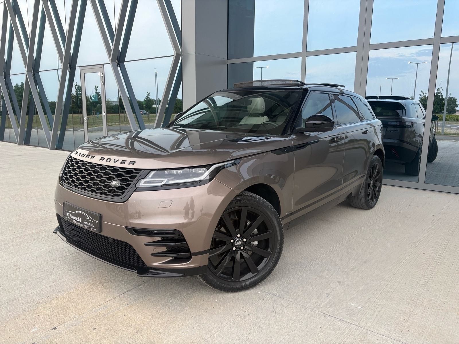 Land Rover Range Rover Velar 2.0 Diesel S 240 R Dynamic Jamstvo